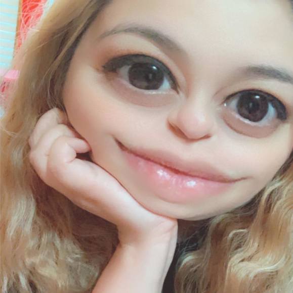 Meet your Posher, Karen - Picture 1 of 1